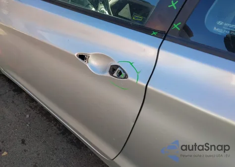 2013 Hyundai Elantra Gs z USA, uszkodzony, nr VIN KMHDH6AE4DU014744